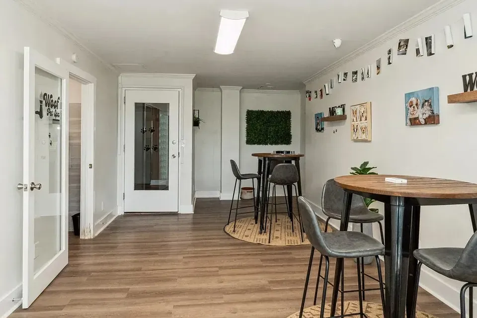 3 Bed 2 Bath Contemporary High-Rise Condo in Norfolk, VA - 5
