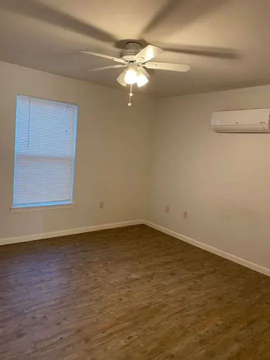 3 Bed 2 Bath Contemporary High-Rise Condo in Norfolk, VA - 3
