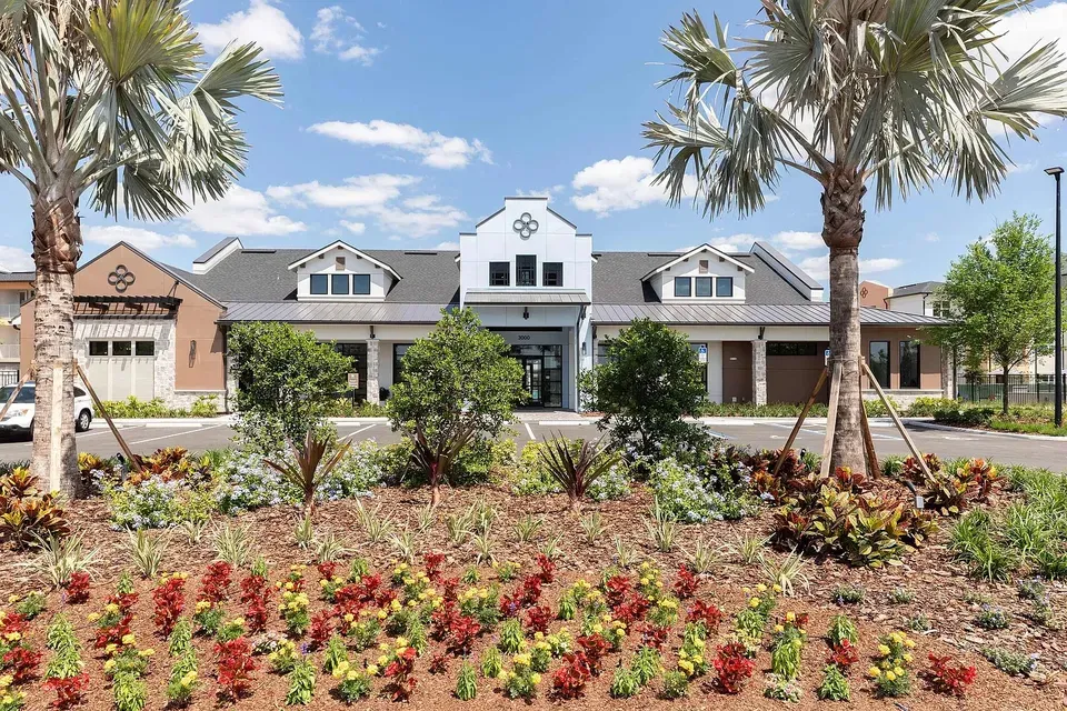 3 Bed 2 Bath Contemporary High-Rise Condo in Orlando, FL - 3