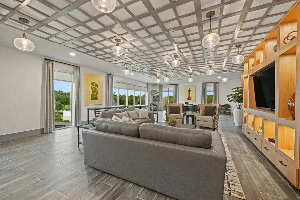 3 Bed 2 Bath Contemporary High-Rise Condo in Orlando, FL - 3