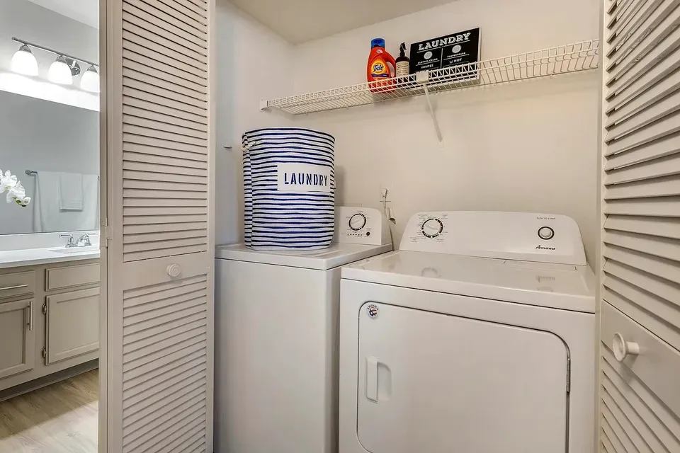 3 Bed 2 Bath Contemporary High-Rise Condo in Orlando, FL - 5
