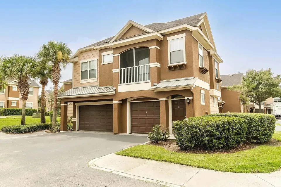 3 Bed 2 Bath Contemporary High-Rise Condo in Orlando, FL - 4
