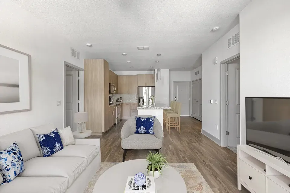 3 Bed 2 Bath Contemporary High-Rise Condo in Orlando, FL - 2