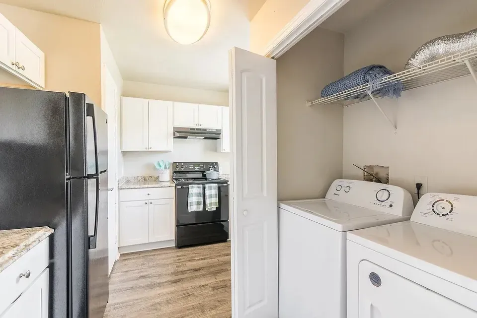 3 Bed 2 Bath Contemporary High-Rise Condo in Orlando, FL - 5