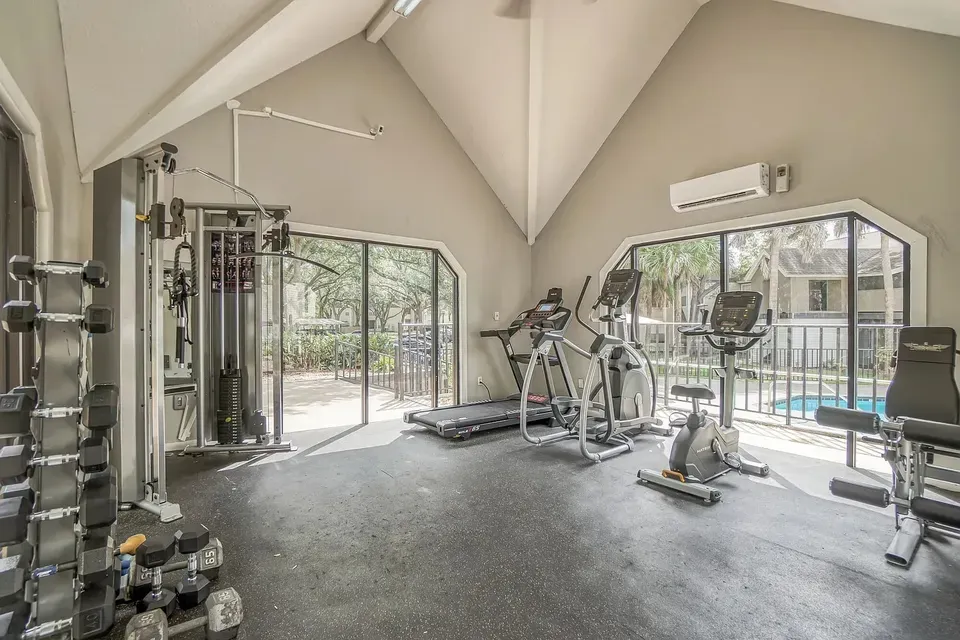 3 Bed 2 Bath Contemporary High-Rise Condo in Orlando, FL - 4