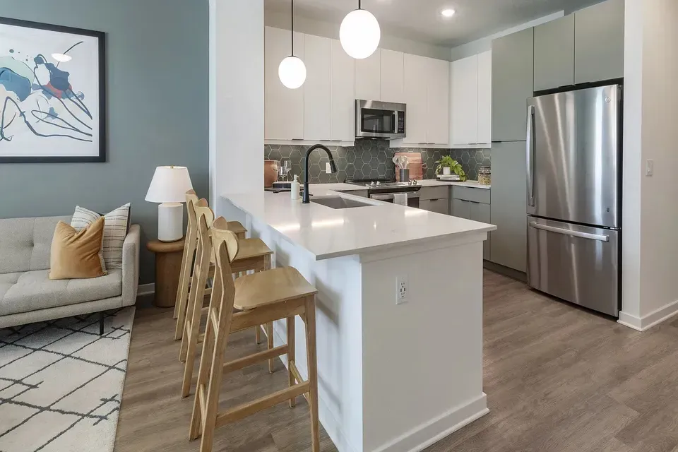 3 Bed 2 Bath Contemporary High-Rise Condo in Orlando, FL - 3