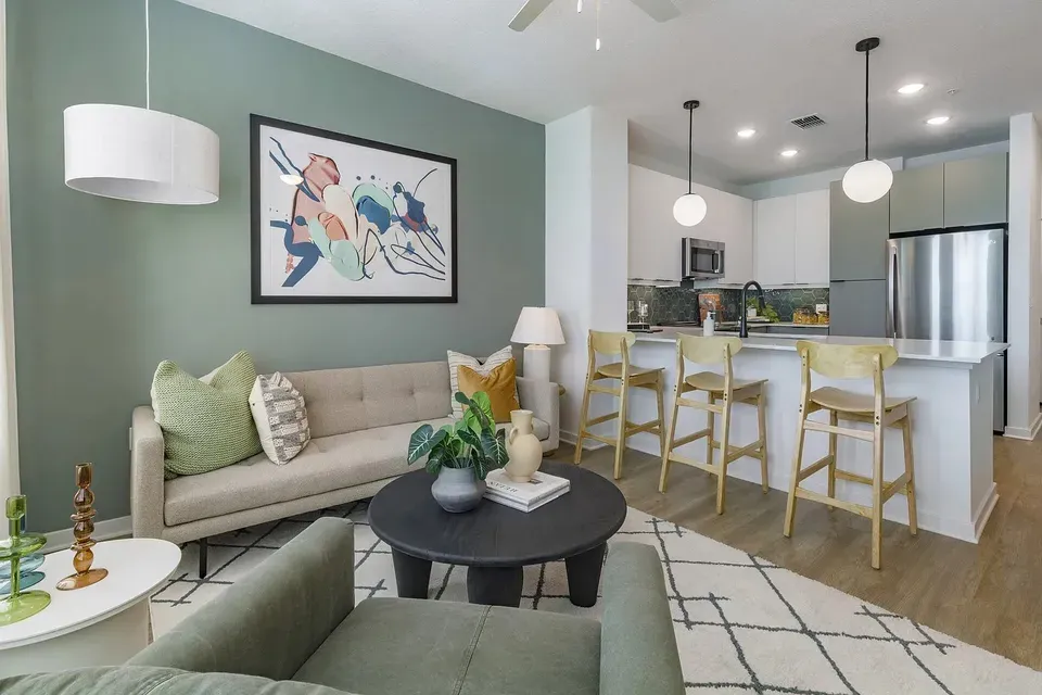 3 Bed 2 Bath Contemporary High-Rise Condo in Orlando, FL - 5