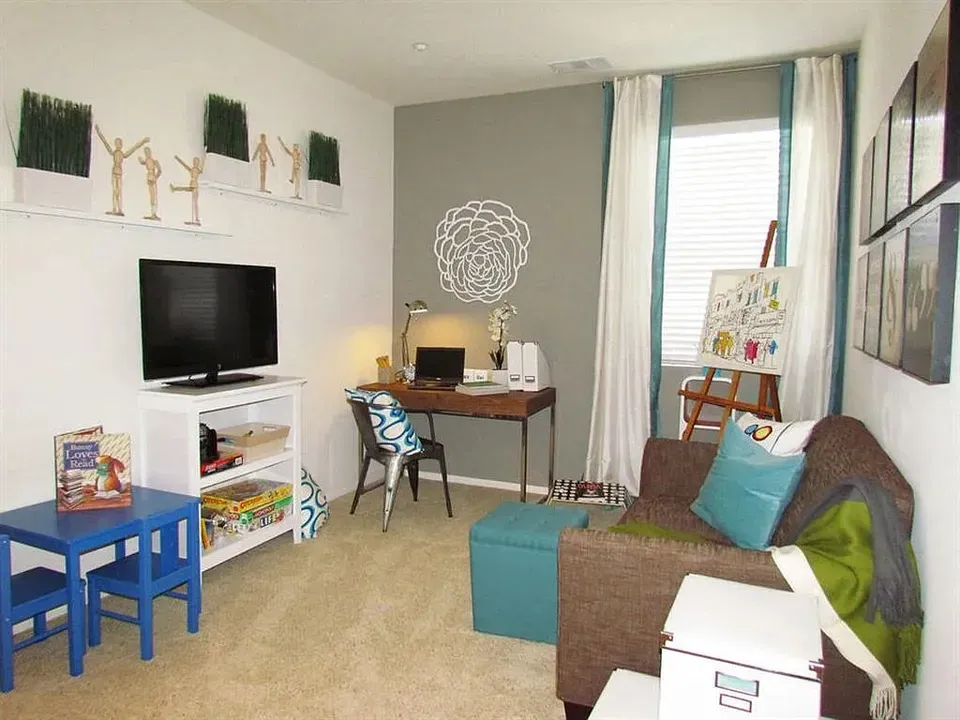 3 Bed 2 Bath Contemporary High-Rise Condo in Oxnard, CA - 5