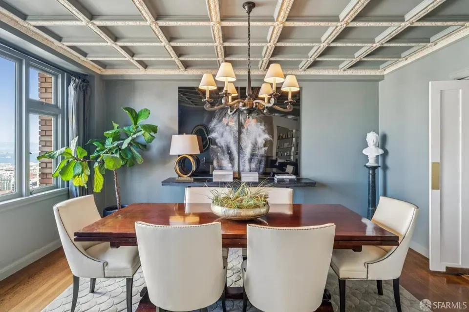 3 Bed 2 Bath Contemporary High-Rise Condo in San Francisco, CA - 1
