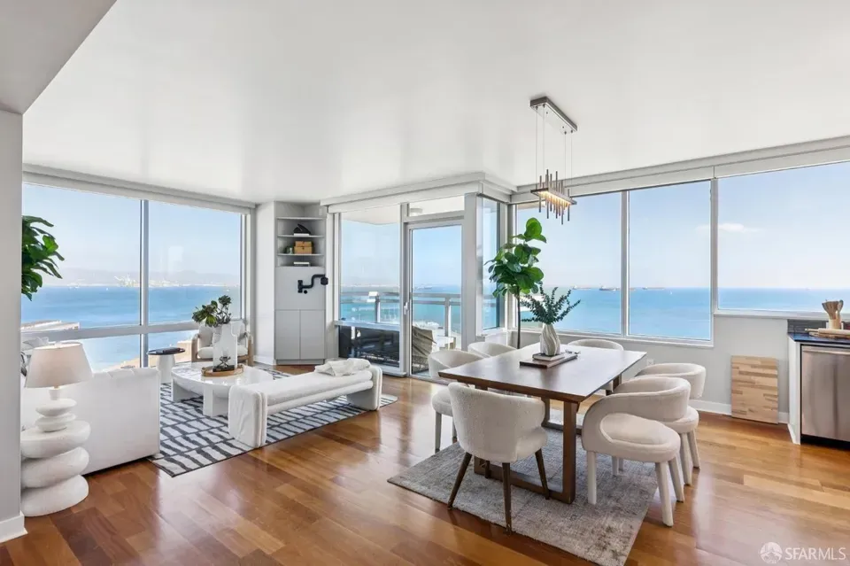 3 Bed 2 Bath Contemporary High-Rise Condo in San Francisco, CA - 1