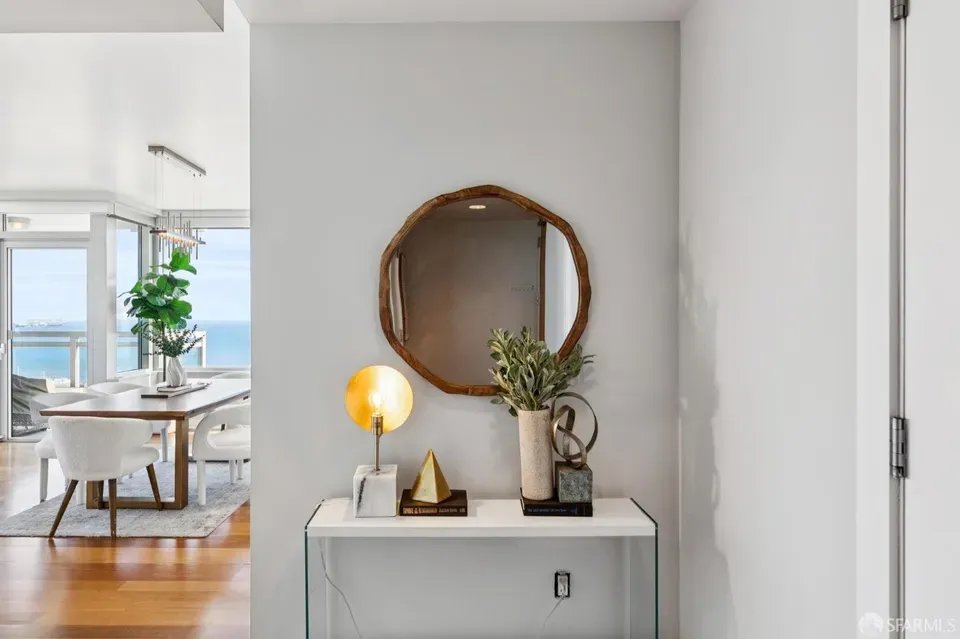 3 Bed 2 Bath Contemporary High-Rise Condo in San Francisco, CA - 3