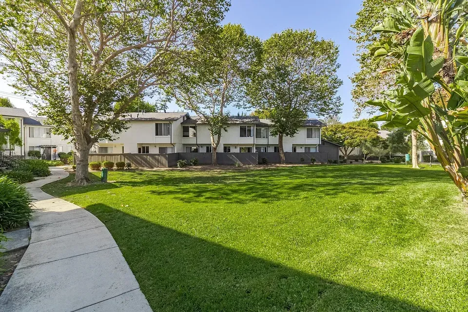 3 Bed 2 Bath Contemporary High-Rise Condo in Santa Cruz, CA - 5