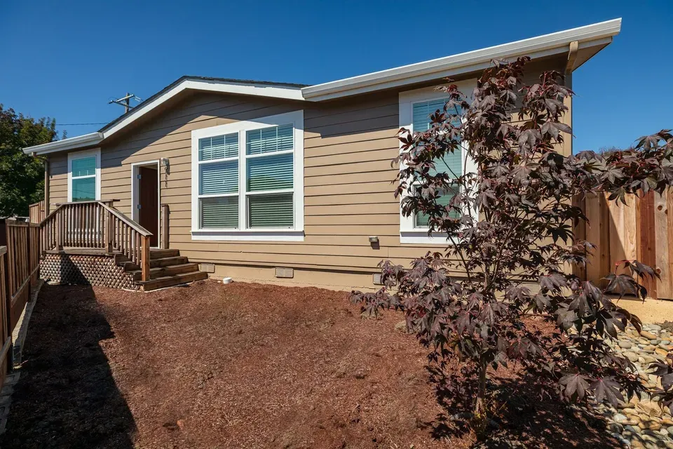 3 Bed 2 Bath Contemporary High-Rise Condo in Santa Cruz, CA - 1