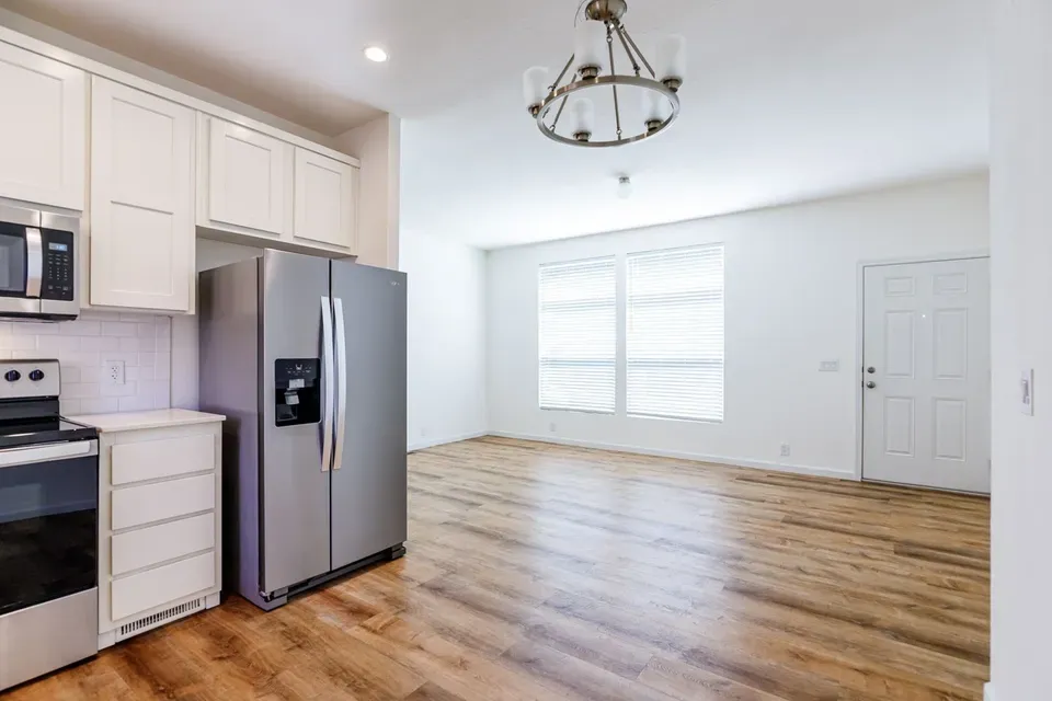 3 Bed 2 Bath Contemporary High-Rise Condo in Santa Cruz, CA - 5