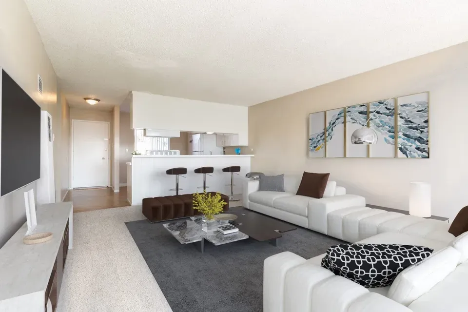 3 Bed 2 Bath Contemporary High-Rise Condo in Santa Cruz, CA - 2