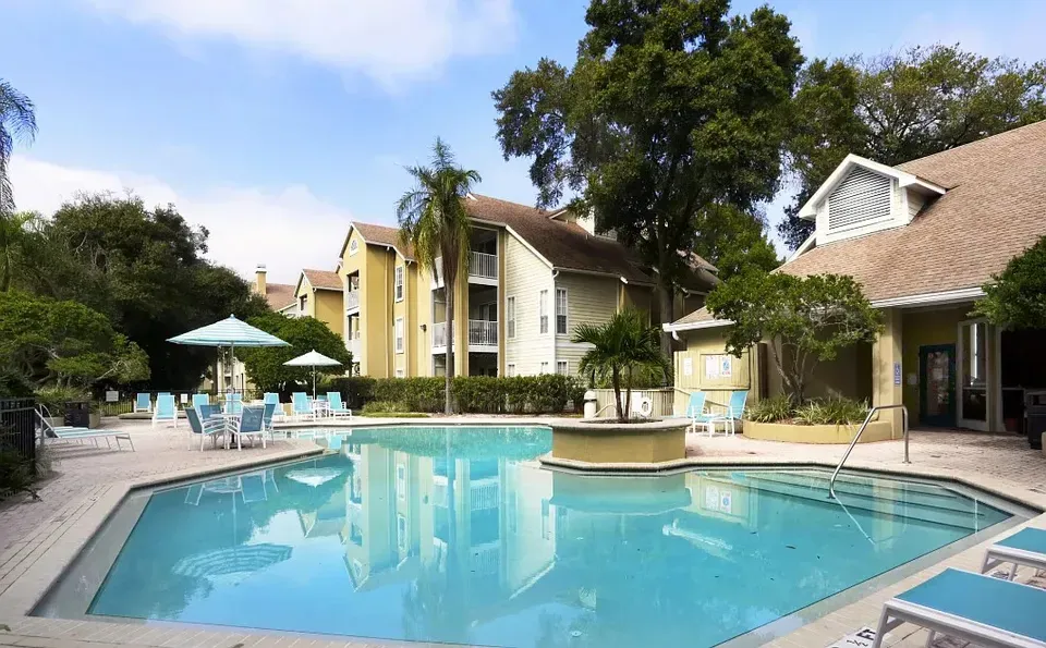 3 Bed 2 Bath Contemporary High-Rise Condo in Tampa, FL - 1