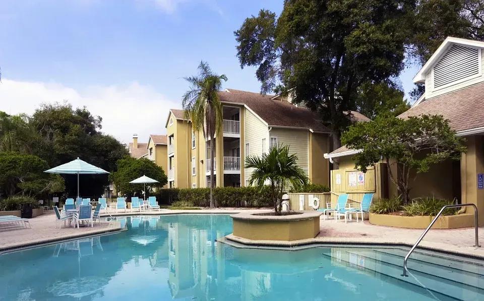 3 Bed 2 Bath Contemporary High-Rise Condo in Tampa, FL - 4