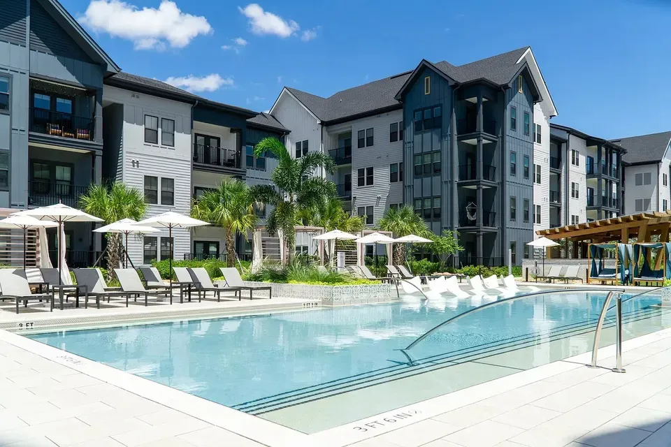 3 Bed 2 Bath Contemporary High-Rise Condo in Tampa, FL - 1