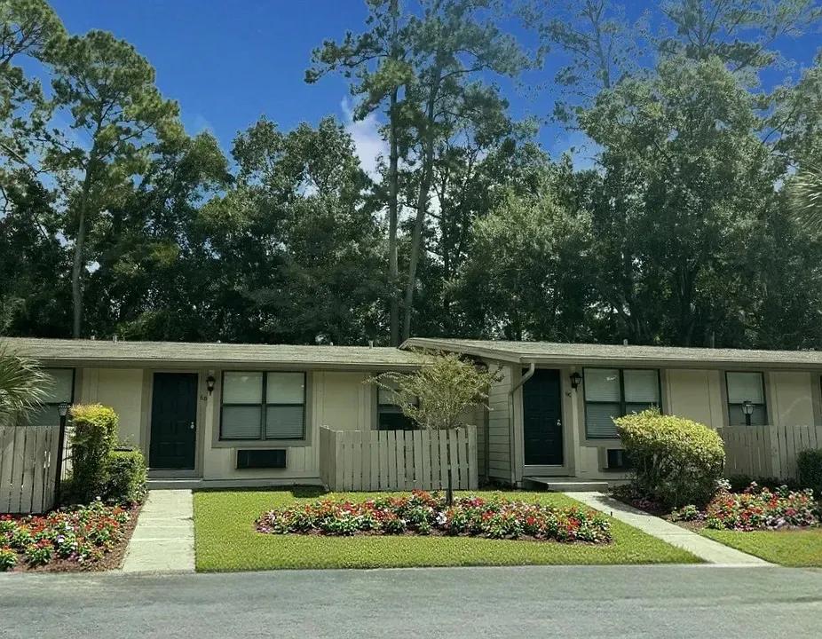 3 Bed 2 Bath Contemporary High-Rise Condo in Tampa, FL - 2