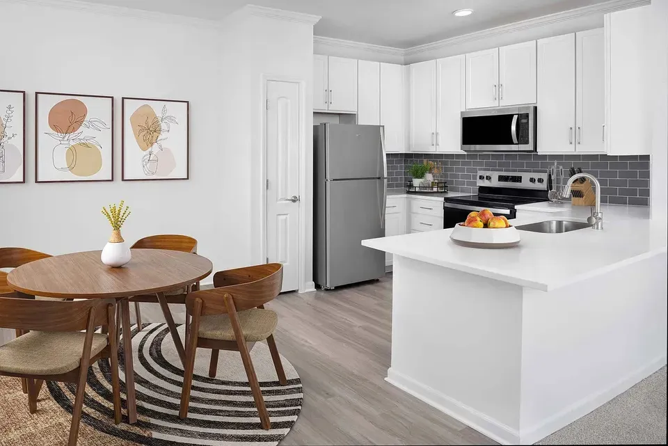 3 Bed 2 Bath Contemporary High-Rise Condo in Tampa, FL - 3