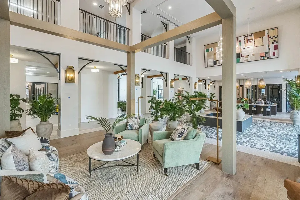 3 Bed 2 Bath Contemporary High-Rise Condo in Tampa, FL - 3