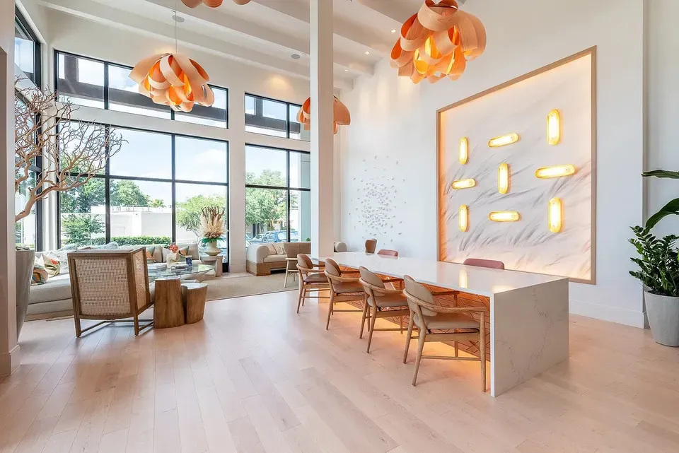 3 Bed 2 Bath Contemporary High-Rise Condo in Tampa, FL - 3