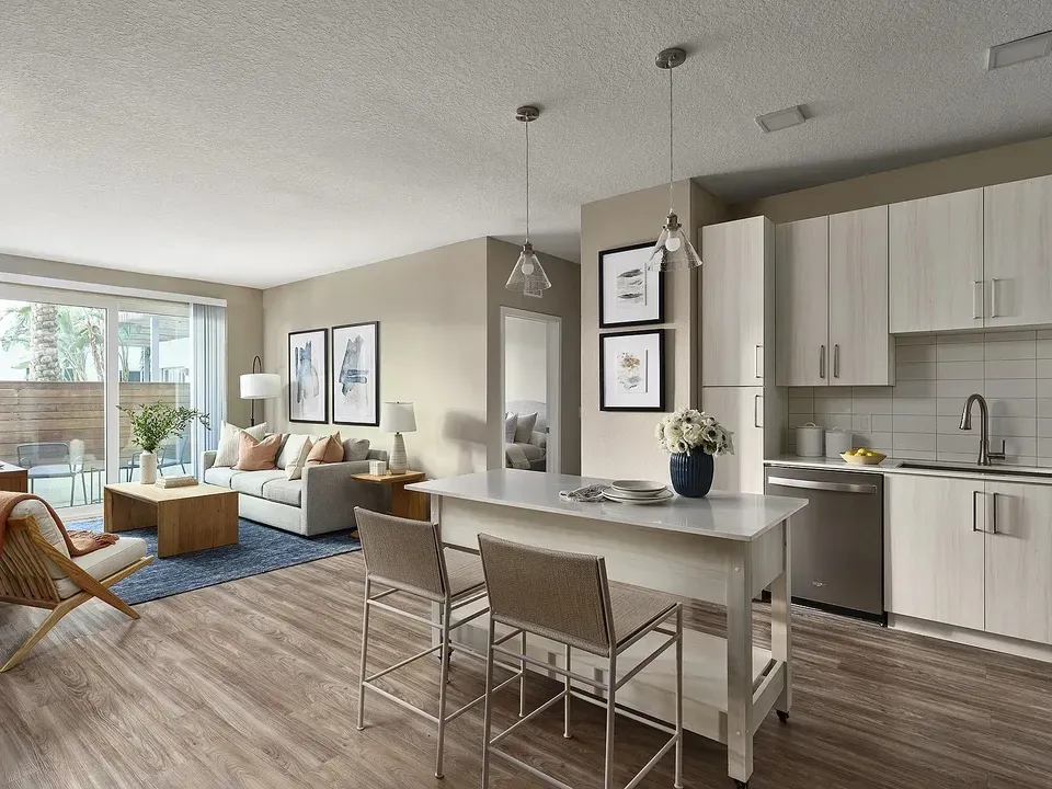 3 Bed 2 Bath Contemporary High-Rise Condo in Tampa, FL - 1