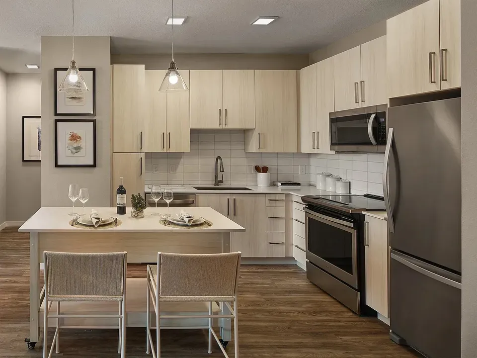 3 Bed 2 Bath Contemporary High-Rise Condo in Tampa, FL - 3