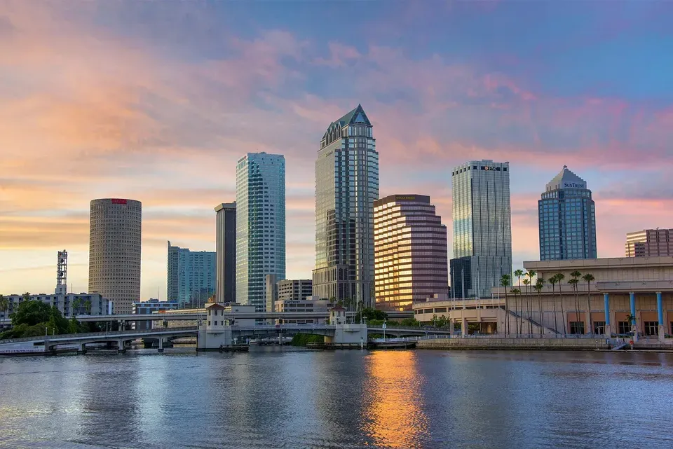 3 Bed 2 Bath Contemporary High-Rise Condo in Tampa, FL - 3