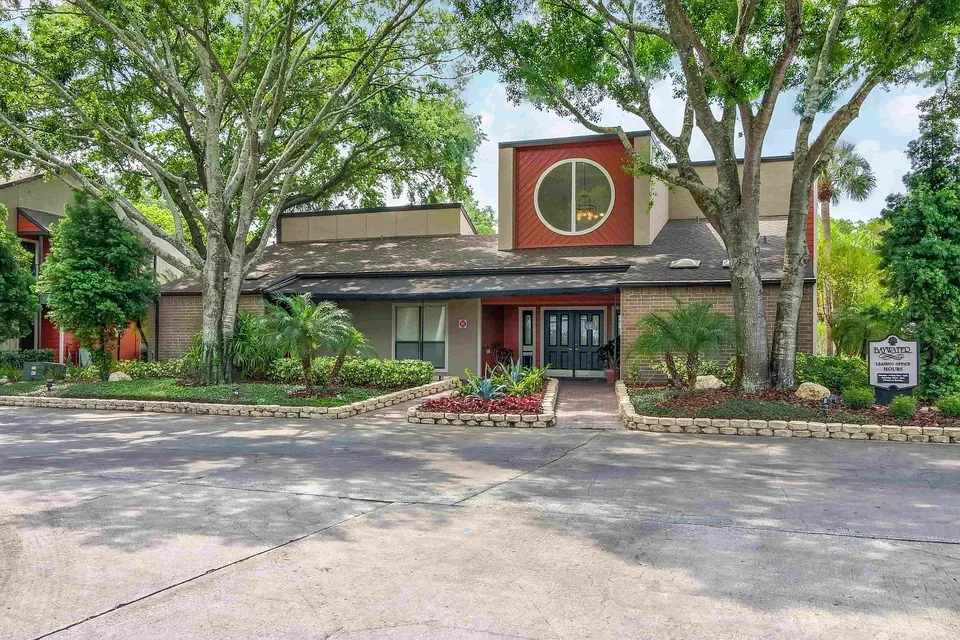 3 Bed 2 Bath Contemporary High-Rise Condo in Tampa, FL - 1