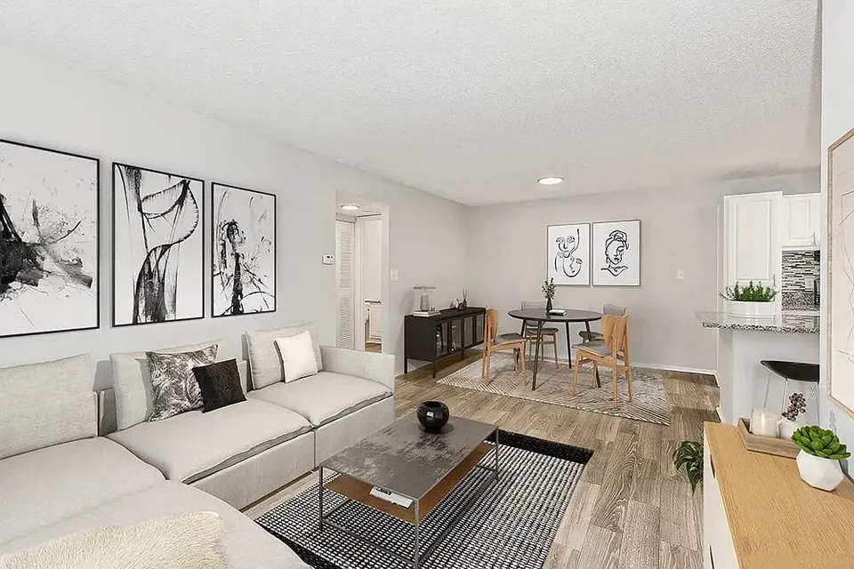 3 Bed 2 Bath Contemporary High-Rise Condo in Tampa, FL - 1