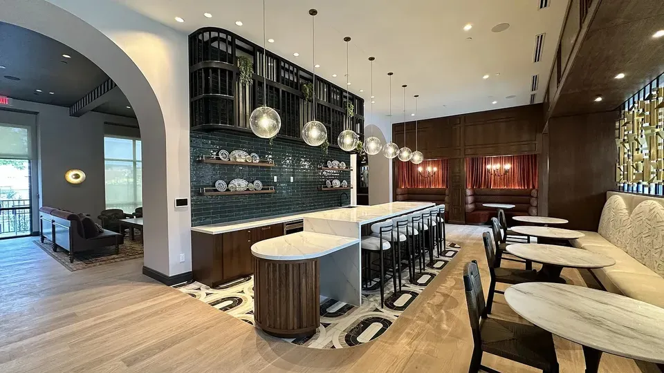 3 Bed 2 Bath Contemporary High-Rise Condo in Tampa, FL - 3