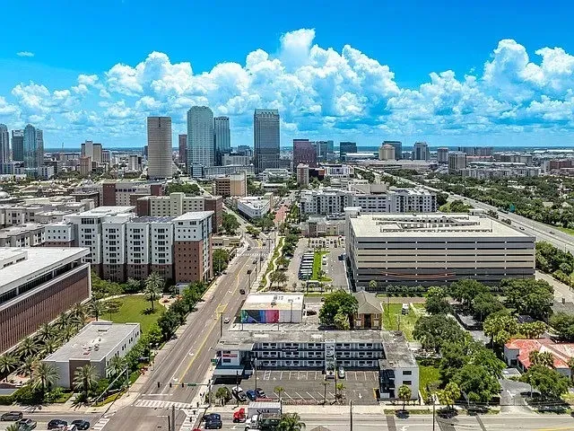 3 Bed 2 Bath Contemporary High-Rise Condo in Tampa, FL - 3