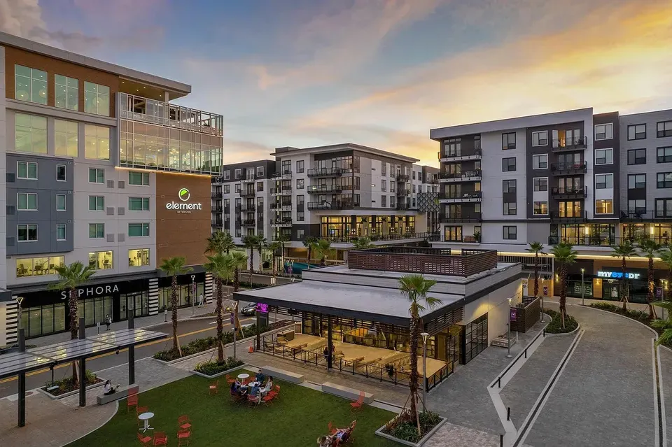 3 Bed 2 Bath Contemporary High-Rise Condo in Tampa, FL - 3