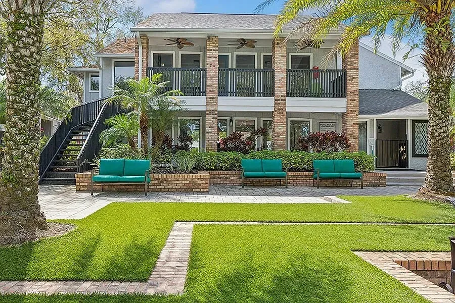 3 Bed 2 Bath Contemporary High-Rise Condo in Tampa, FL - 1