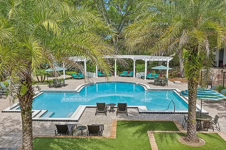 3 Bed 2 Bath Contemporary High-Rise Condo in Tampa, FL - 2