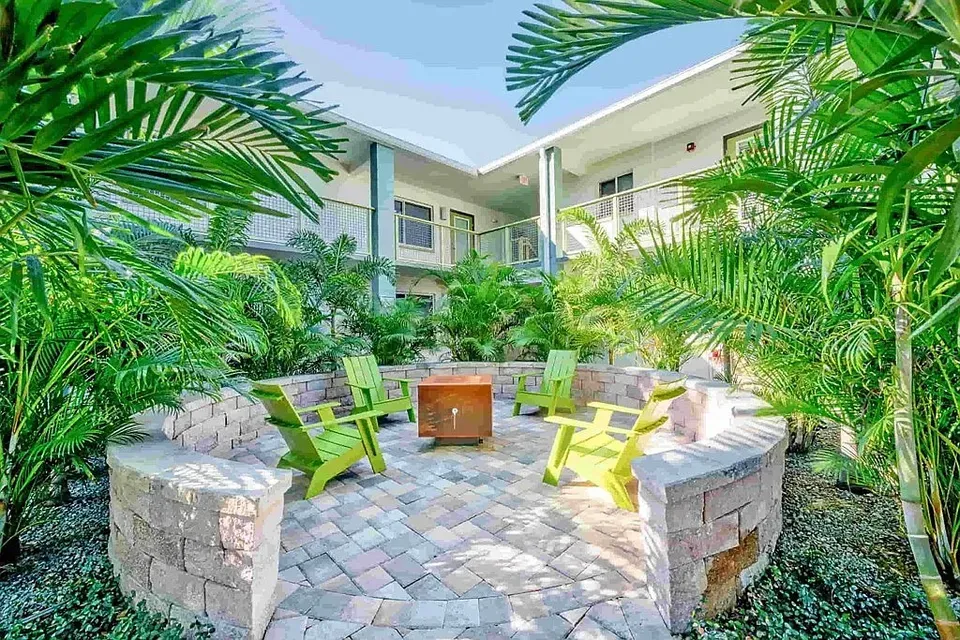 3 Bed 2 Bath Contemporary High-Rise Condo in Tampa, FL - 2