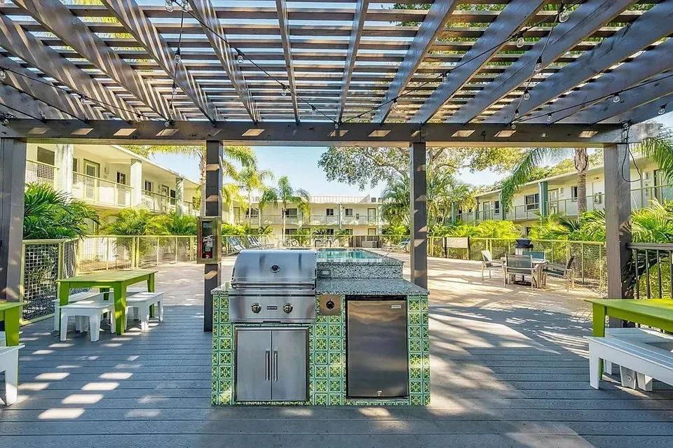 3 Bed 2 Bath Contemporary High-Rise Condo in Tampa, FL - 3