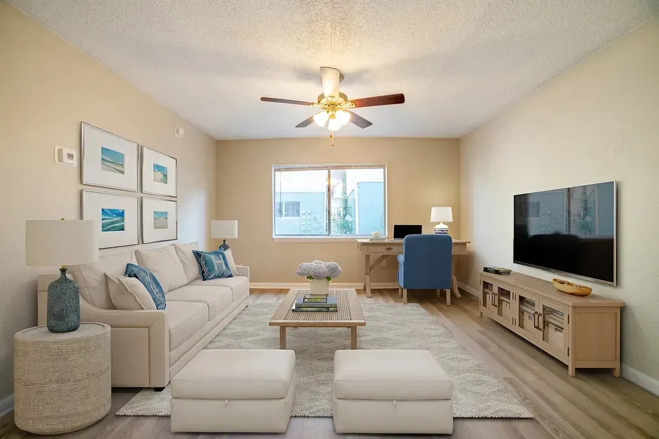 3 Bed 2 Bath Contemporary High-Rise Condo in Tampa, FL - 1