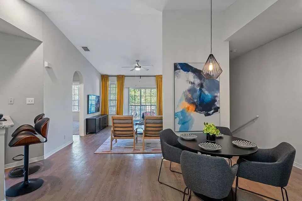 3 Bed 2 Bath Contemporary High-Rise Condo in Tampa, FL - 3