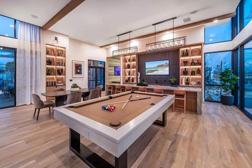 3 Bed 2 Bath Contemporary High-Rise Condo in Temecula, CA - 2
