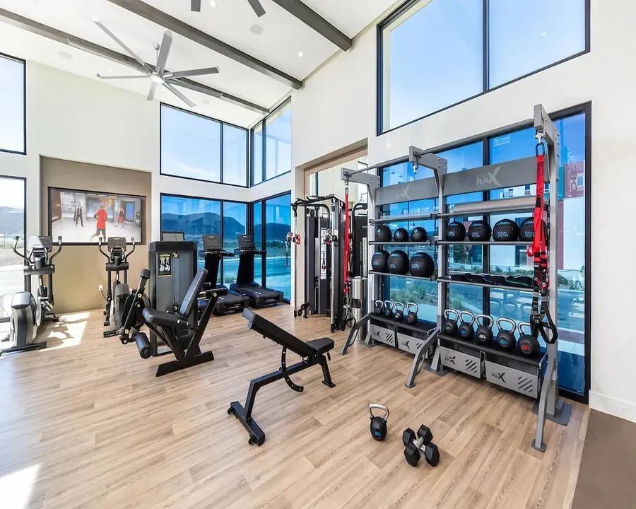 3 Bed 2 Bath Contemporary High-Rise Condo in Temecula, CA - 4