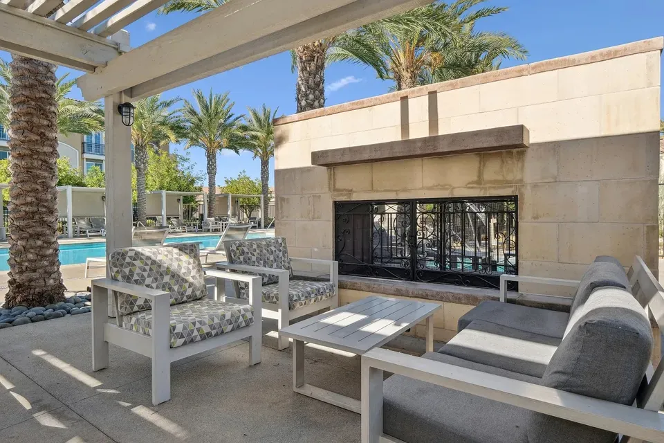 3 Bed 2 Bath Contemporary High-Rise Condo in Temecula, CA - 5