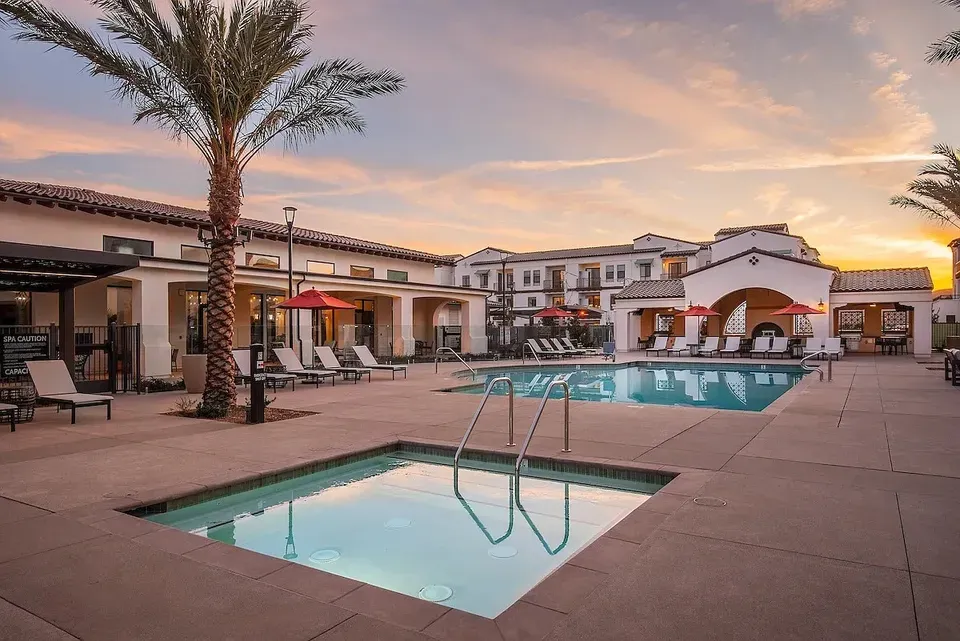 3 Bed 2 Bath Contemporary High-Rise Condo in Temecula, CA - 4