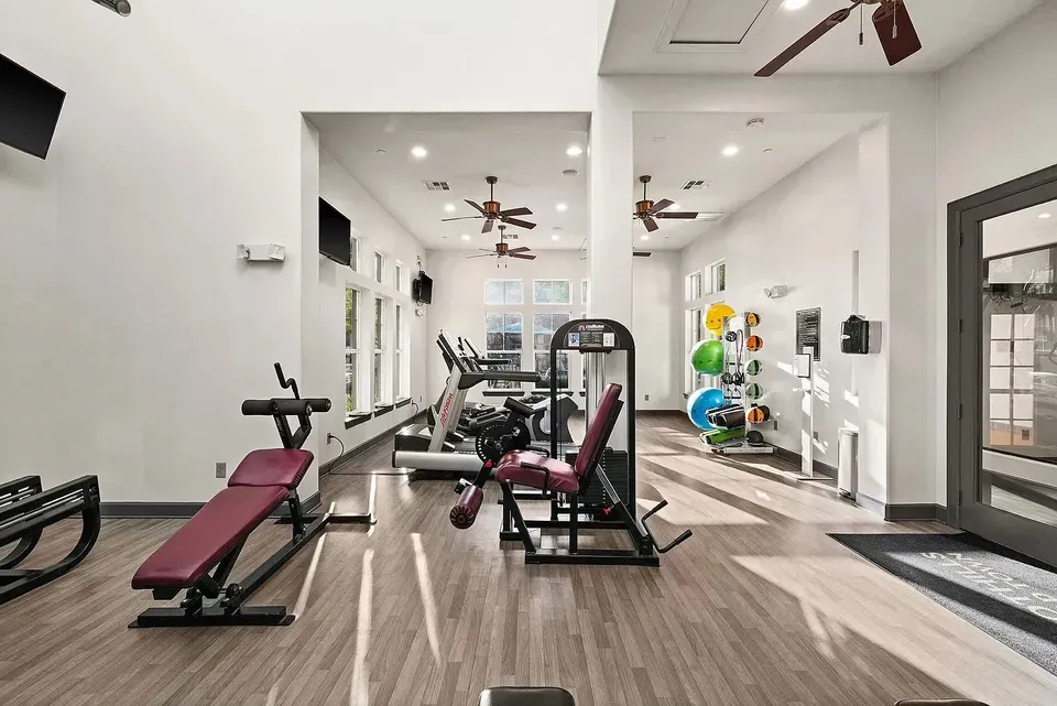 3 Bed 2 Bath Contemporary High-Rise Condo in Temecula, CA - 5