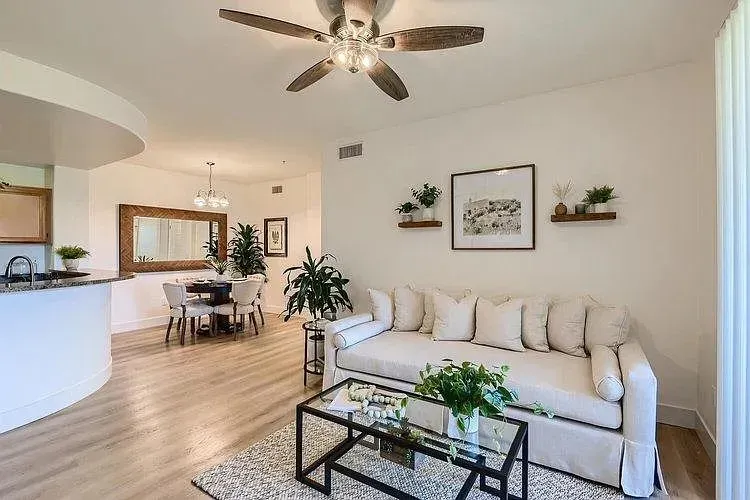 3 Bed 2 Bath Contemporary High-Rise Condo in Temecula, CA - 5
