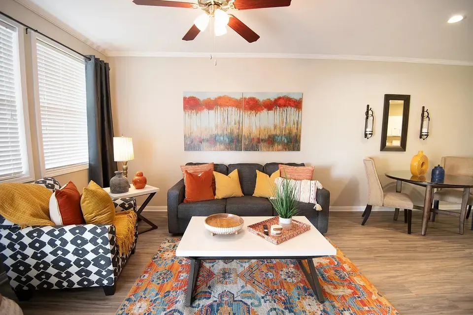 3 Bed 2 Bath Contemporary High-Rise Condo in Temecula, CA - 2
