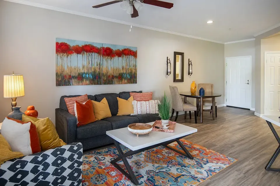 3 Bed 2 Bath Contemporary High-Rise Condo in Temecula, CA - 3