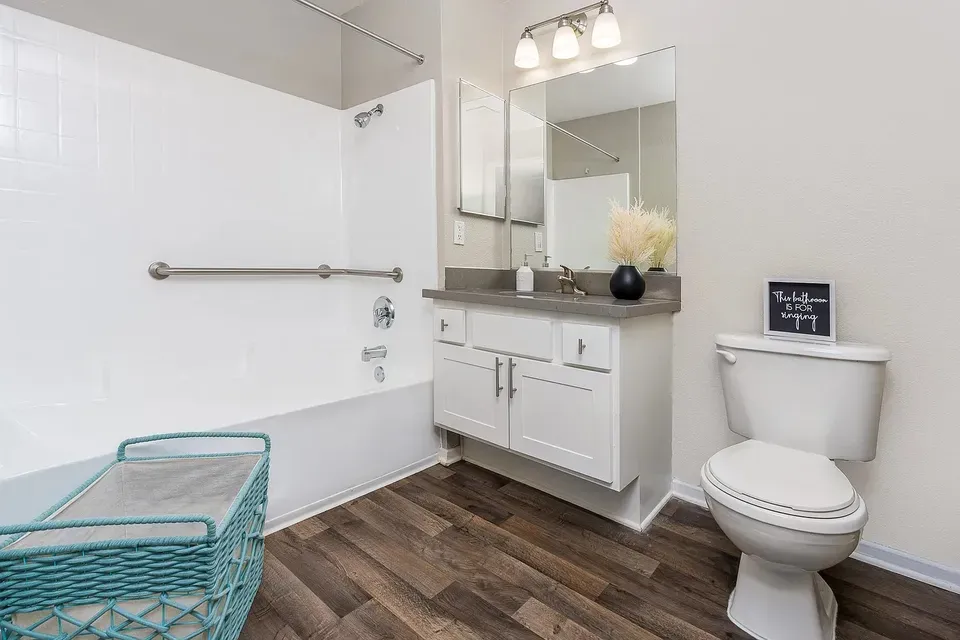 3 Bed 2 Bath Contemporary High-Rise Condo in Temecula, CA - 5