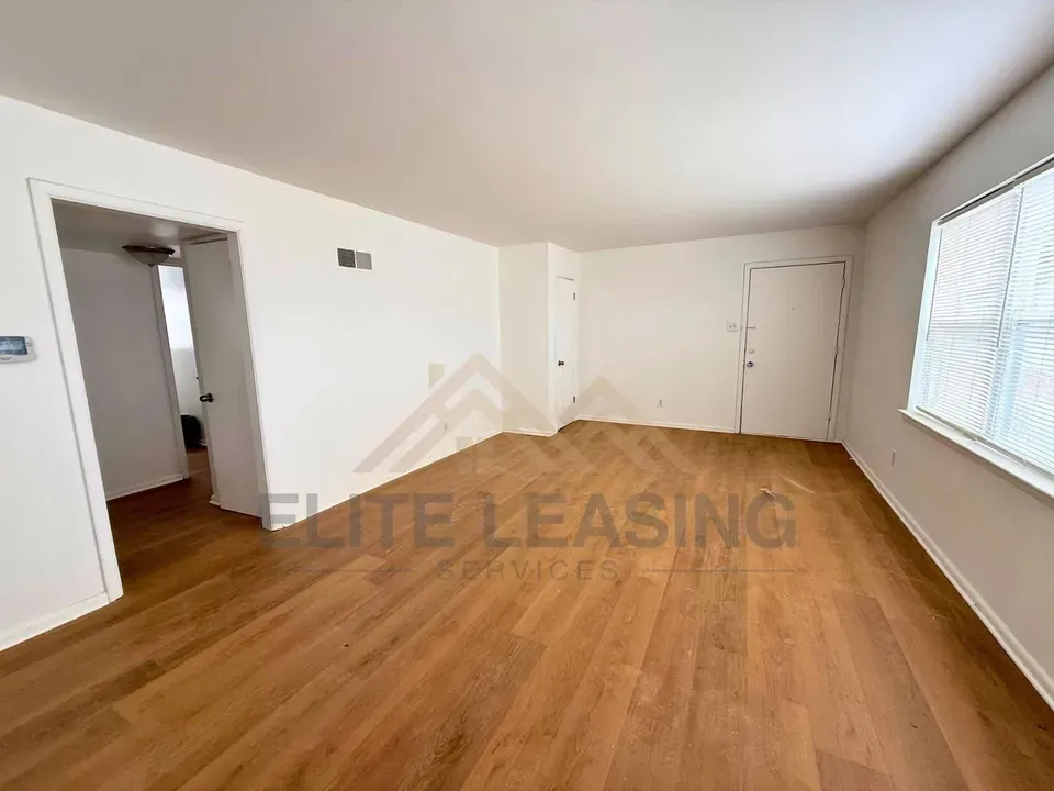 3 Bed 2 Bath Contemporary High-Rise Condo in Topeka, KS